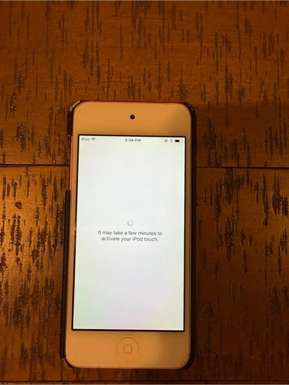 Apple iPod Touch (Pink) w/ Hello Kitty Case – Powers On – Activation Required